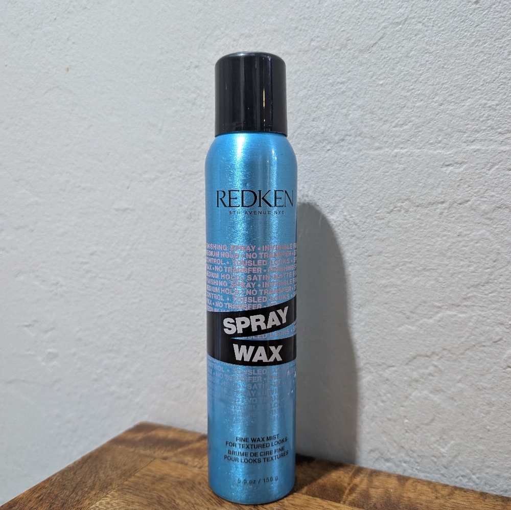 Redken Shimmering Blue Spray Wax 5.5 Oz‎